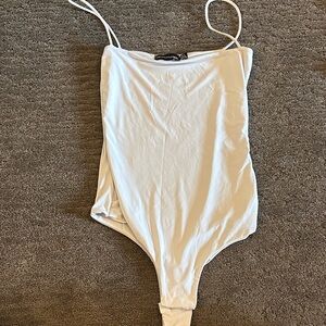 PrettyLittleThing Ivory Scoop Neck Bodysuit
